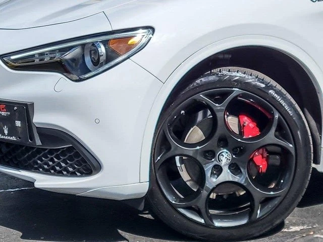 2022 Alfa Romeo Stelvio - Image 3 of 20