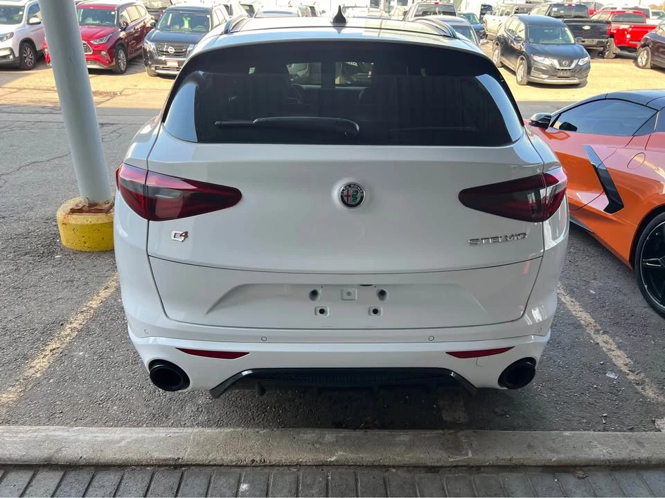 2022 Alfa Romeo Stelvio - Image 7 of 10