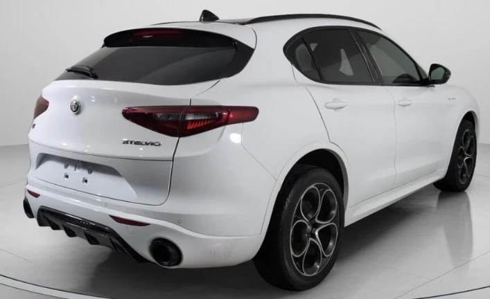 2022 Alfa Romeo Stelvio - Image 4 of 20