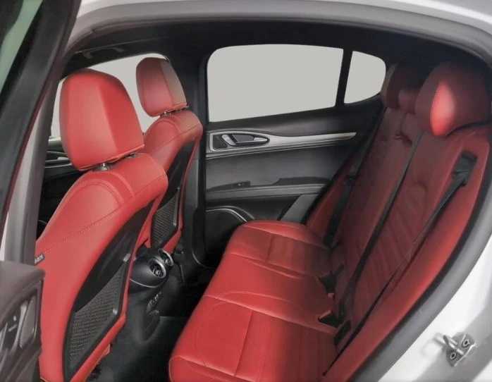 2022 Alfa Romeo Stelvio - Image 11 of 20