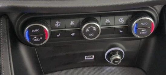 2022 Alfa Romeo Stelvio - Image 18 of 20