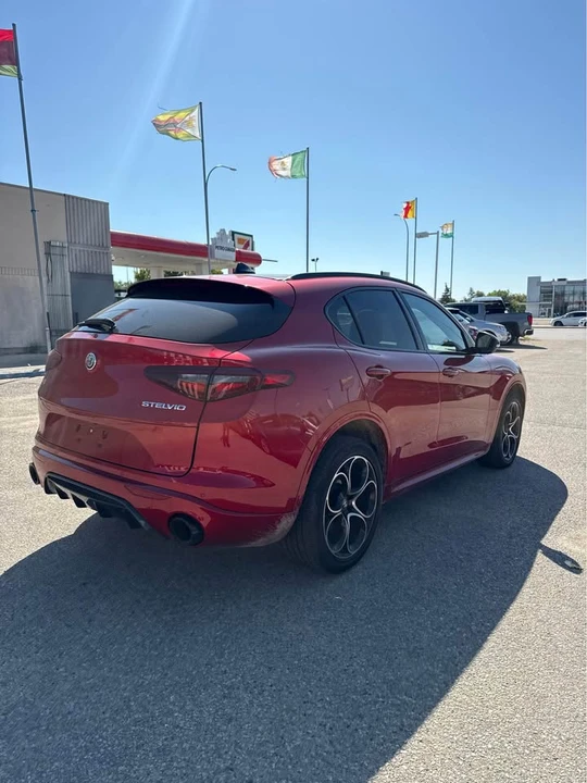2022 Alfa Romeo Stelvio - Image 4 of 16