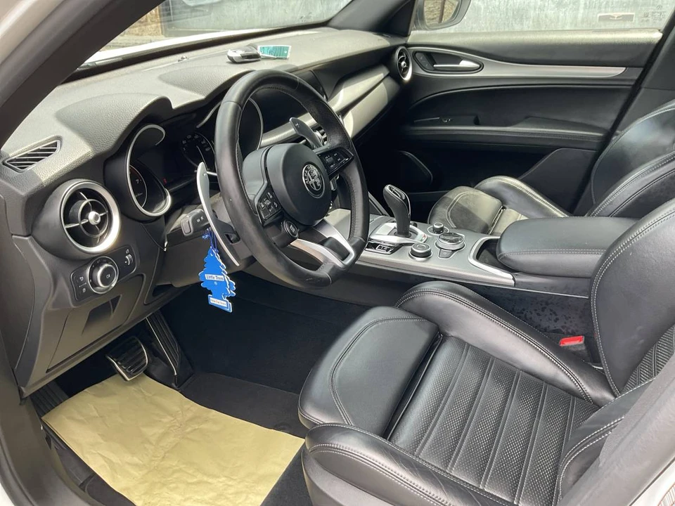 2022 Alfa Romeo Stelvio - Image 13 of 15