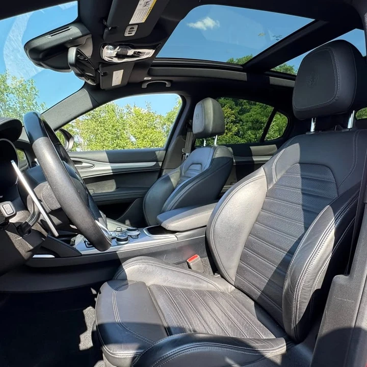 2022 Alfa Romeo Stelvio - Image 10 of 10