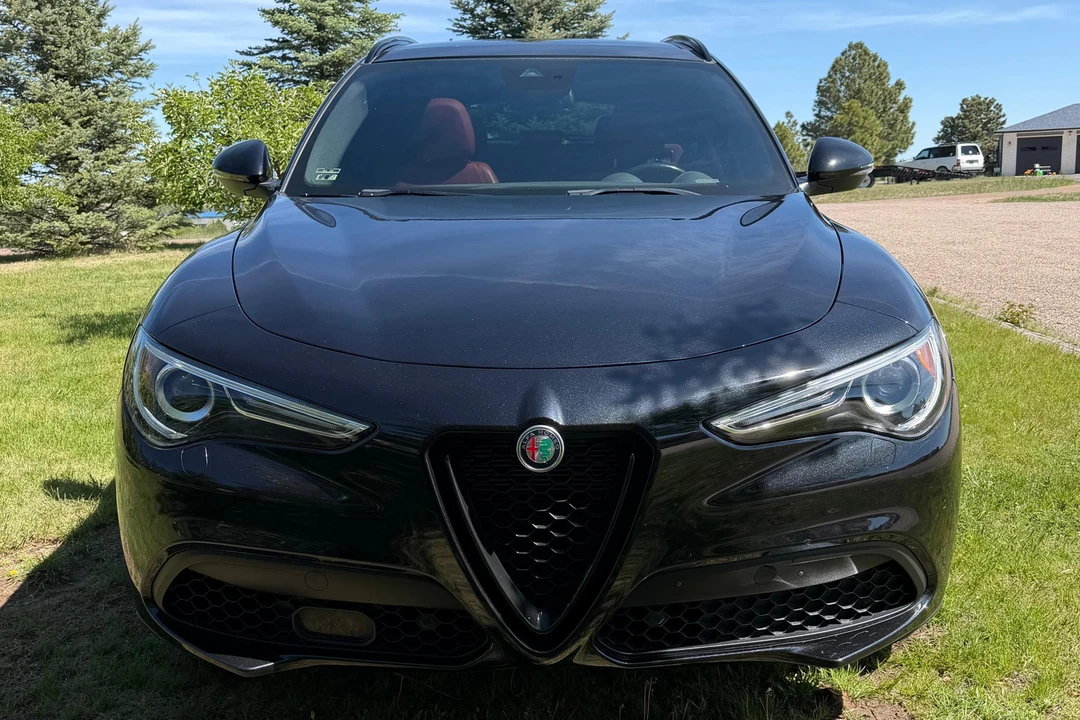2022 Alfa Romeo Stelvio - Image 2 of 31