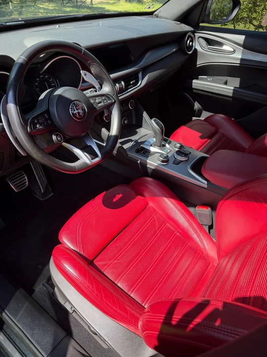 2022 Alfa Romeo Stelvio - Image 30 of 31
