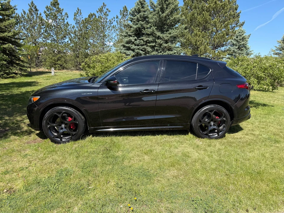 2022 Alfa Romeo Stelvio - Image 6 of 31
