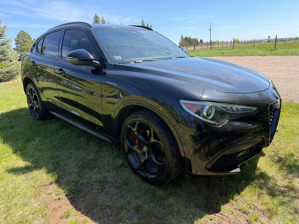 2022 Alfa Romeo Stelvio - Image 12 of 31
