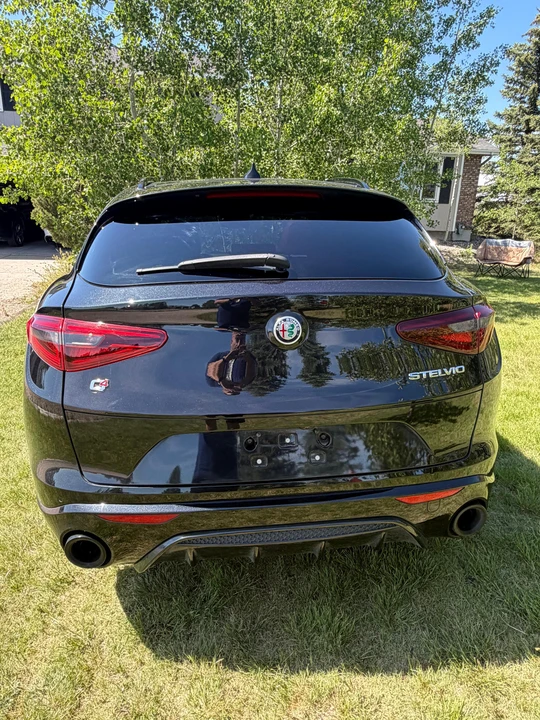 2022 Alfa Romeo Stelvio - Image 8 of 31