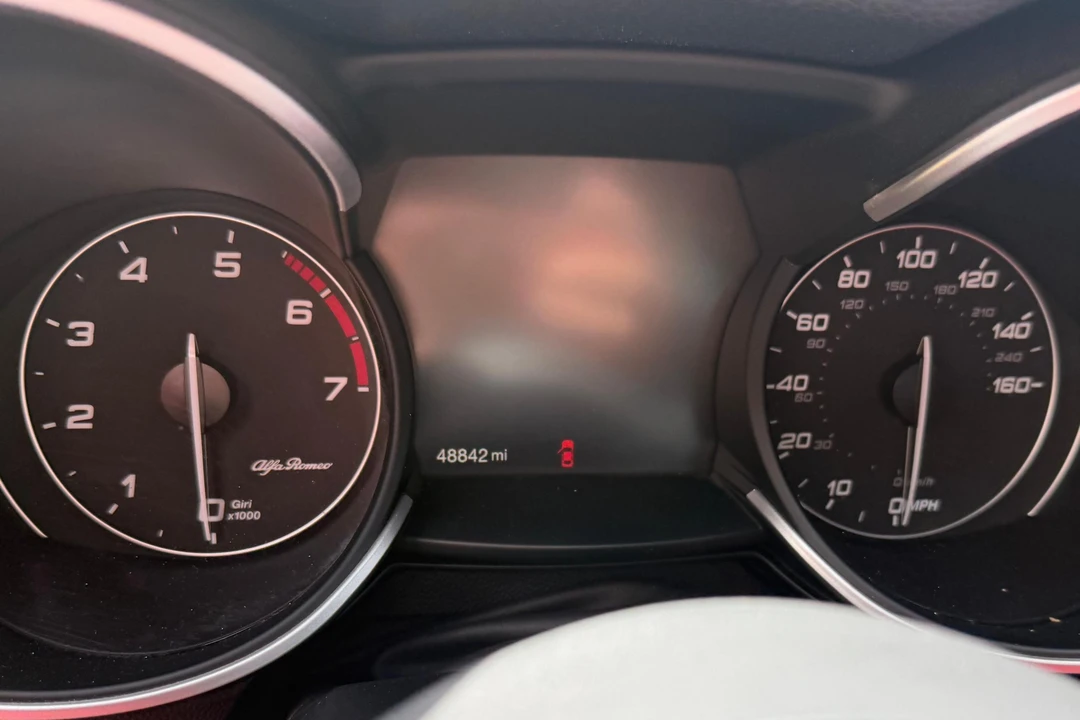 2022 Alfa Romeo Stelvio - Image 27 of 31