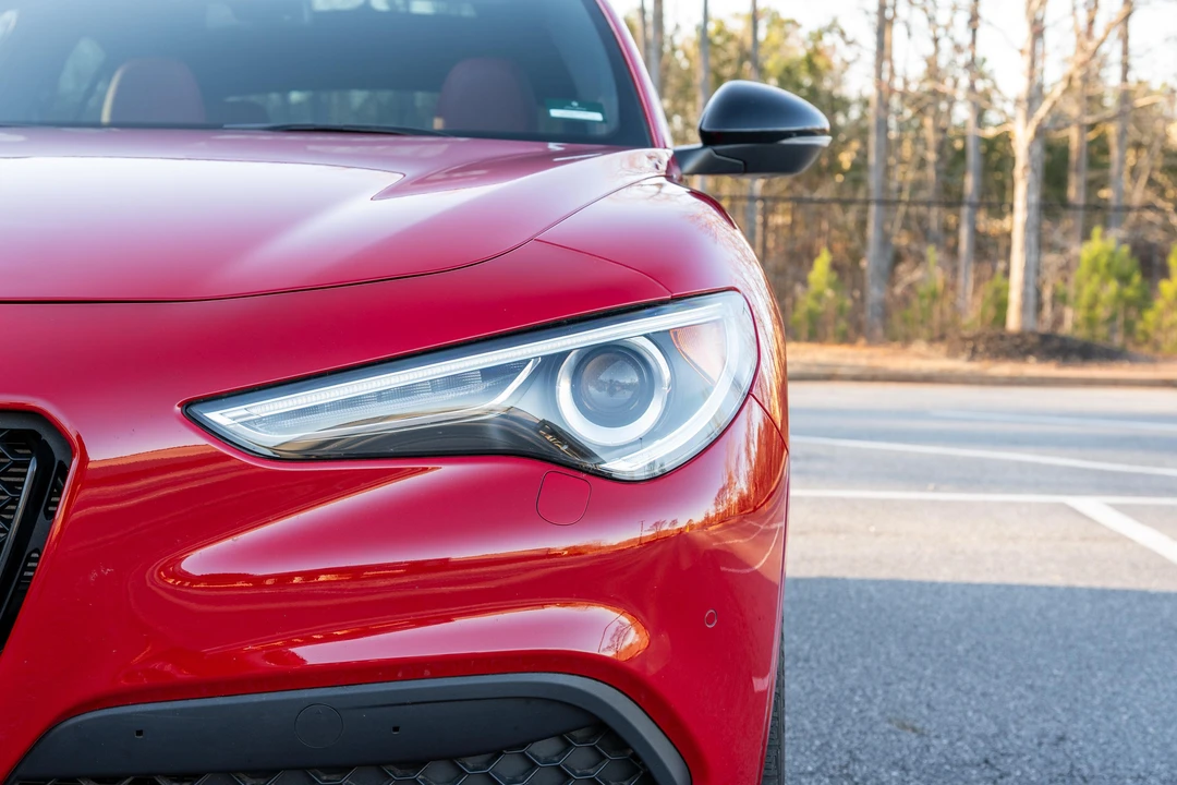 2022 Alfa Romeo Stelvio - Image 22 of 31