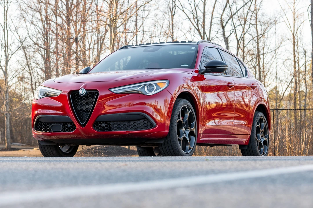 2022 Alfa Romeo Stelvio - Image 8 of 31