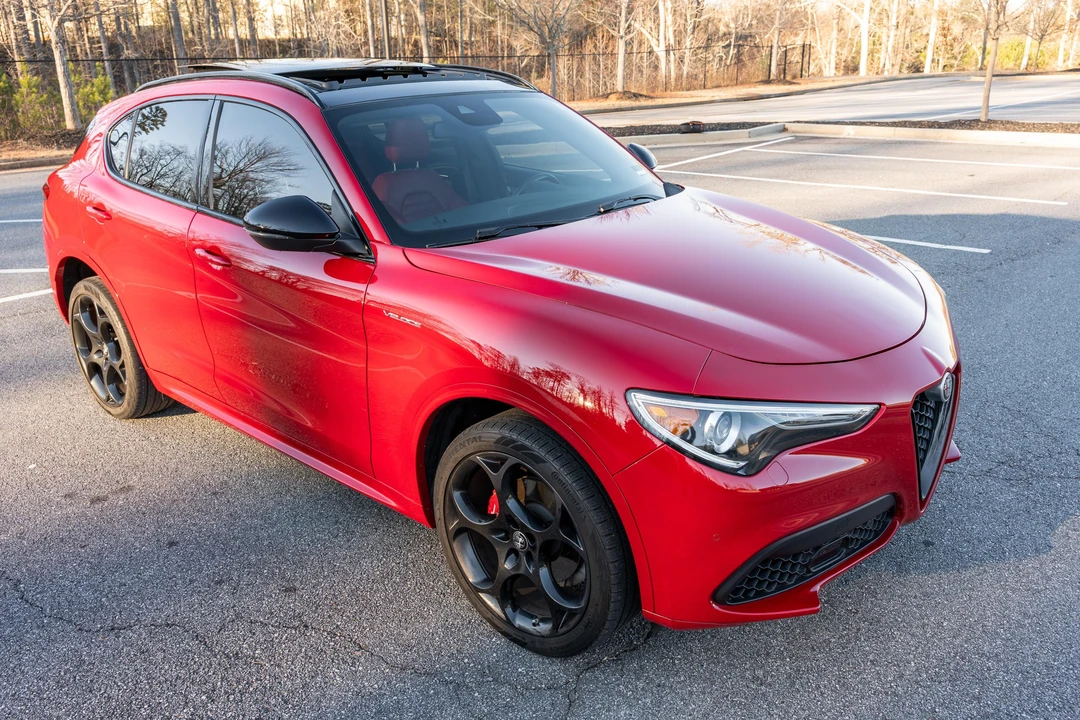 2022 Alfa Romeo Stelvio - Image 14 of 31