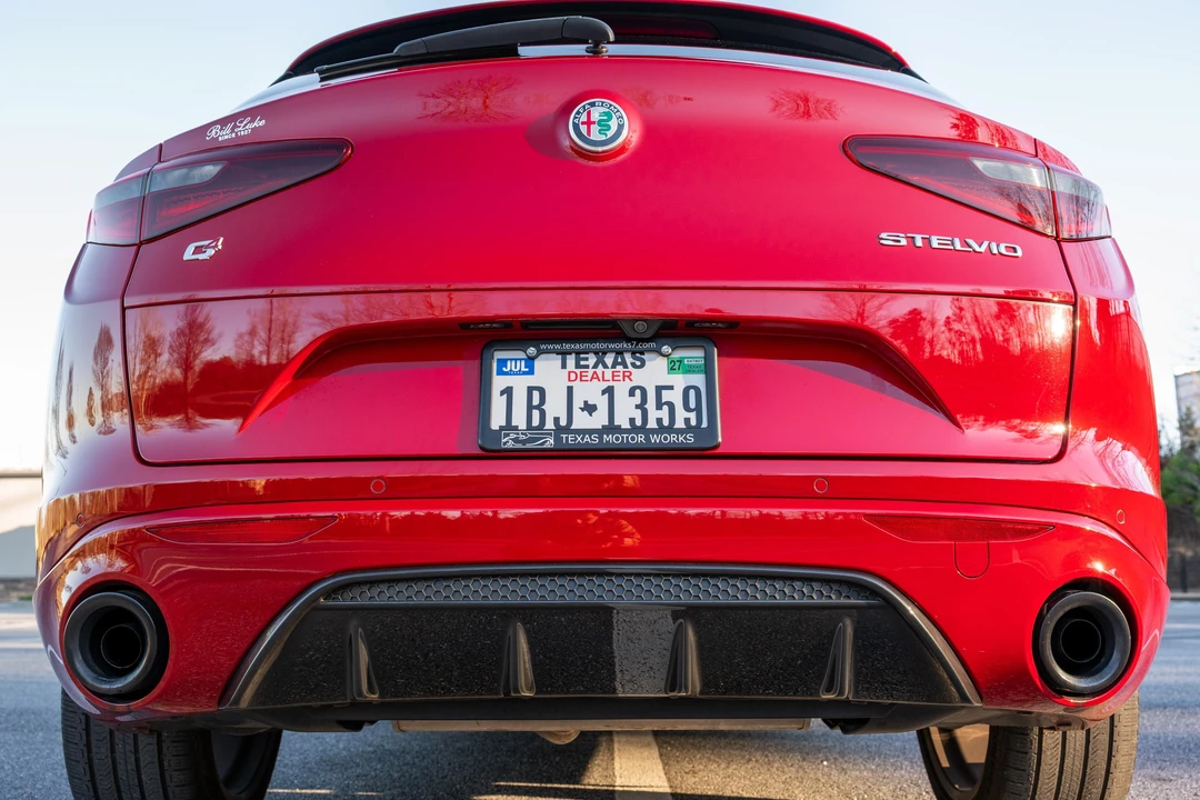 2022 Alfa Romeo Stelvio - Image 29 of 31