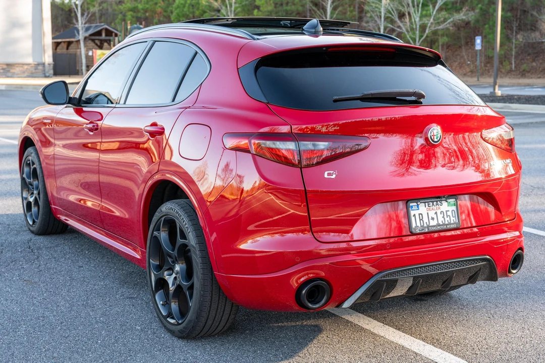2022 Alfa Romeo Stelvio - Image 4 of 31