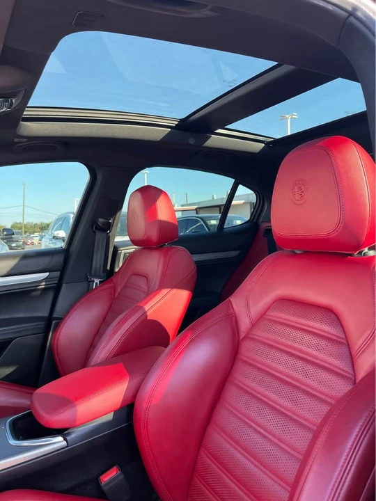 2022 Alfa Romeo Stelvio - Image 9 of 12