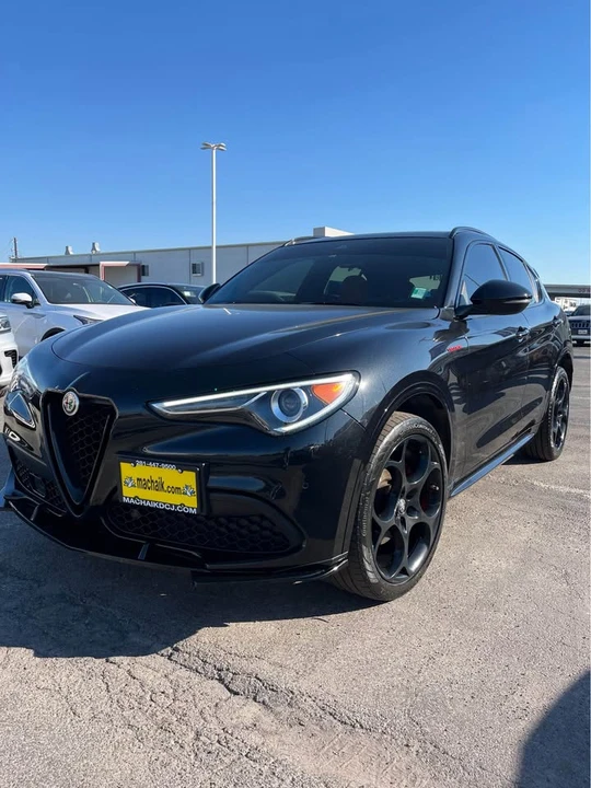 2022 Alfa Romeo Stelvio - Image 3 of 12