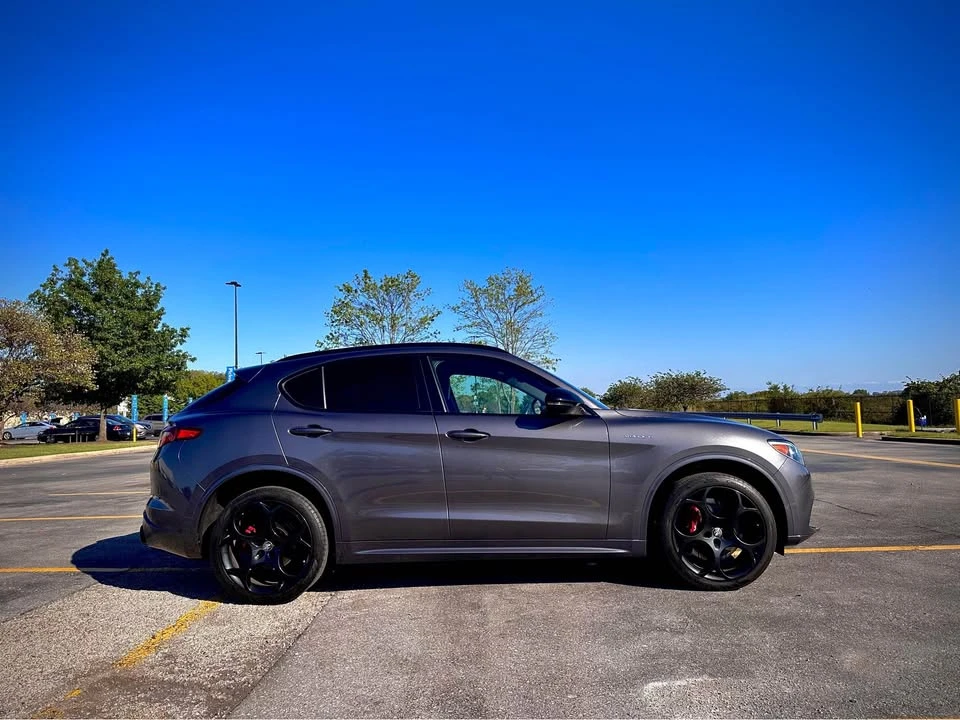 2022 Alfa Romeo Stelvio - Image 3 of 11