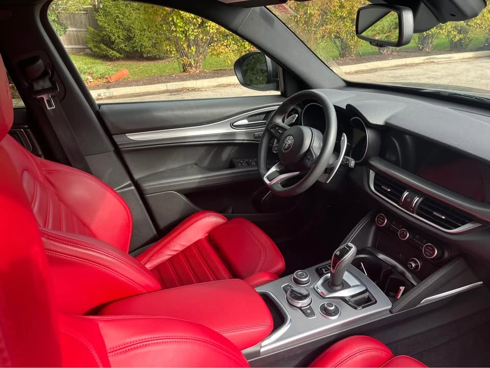 2022 Alfa Romeo Stelvio - Image 5 of 9