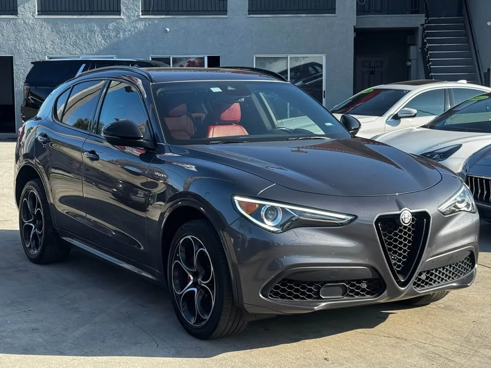 2022 Alfa Romeo Stelvio - Image 3 of 20