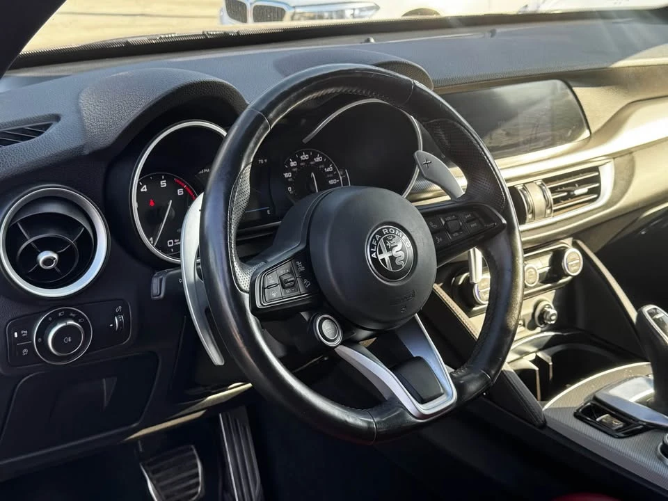 2022 Alfa Romeo Stelvio - Image 7 of 20
