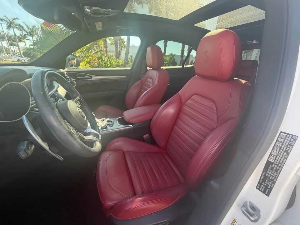 2022 Alfa Romeo Stelvio - Image 6 of 10