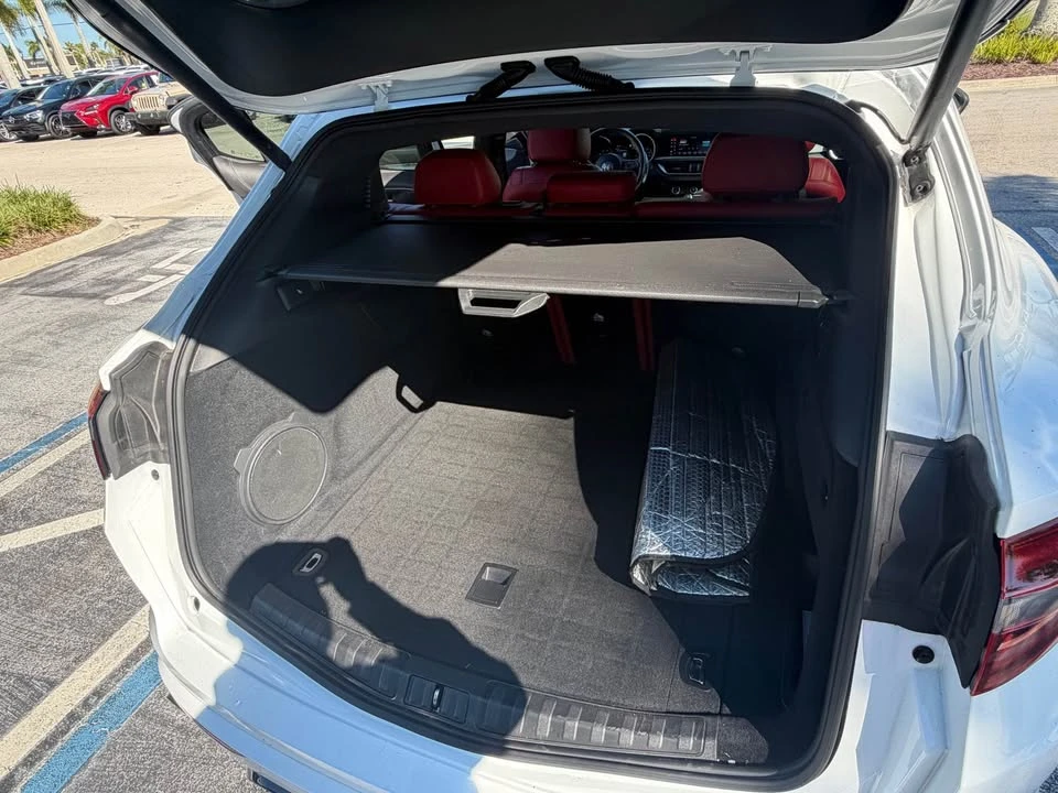 2022 Alfa Romeo Stelvio - Image 9 of 10