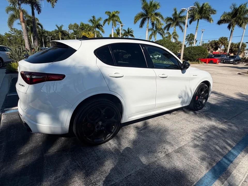 2022 Alfa Romeo Stelvio - Image 3 of 10