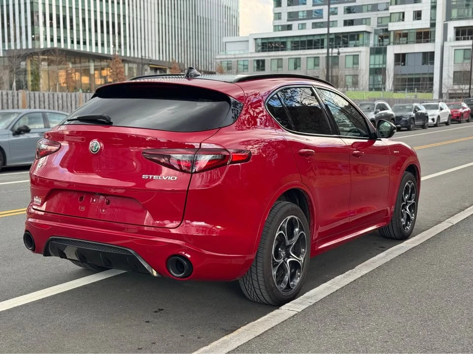 2022 Alfa Romeo Stelvio - Image 8 of 20