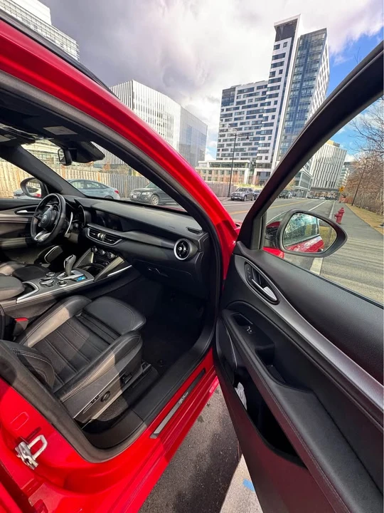 2022 Alfa Romeo Stelvio - Image 11 of 20