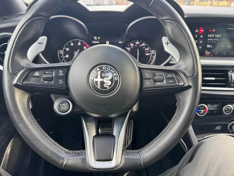 2022 Alfa Romeo Stelvio - Image 17 of 20