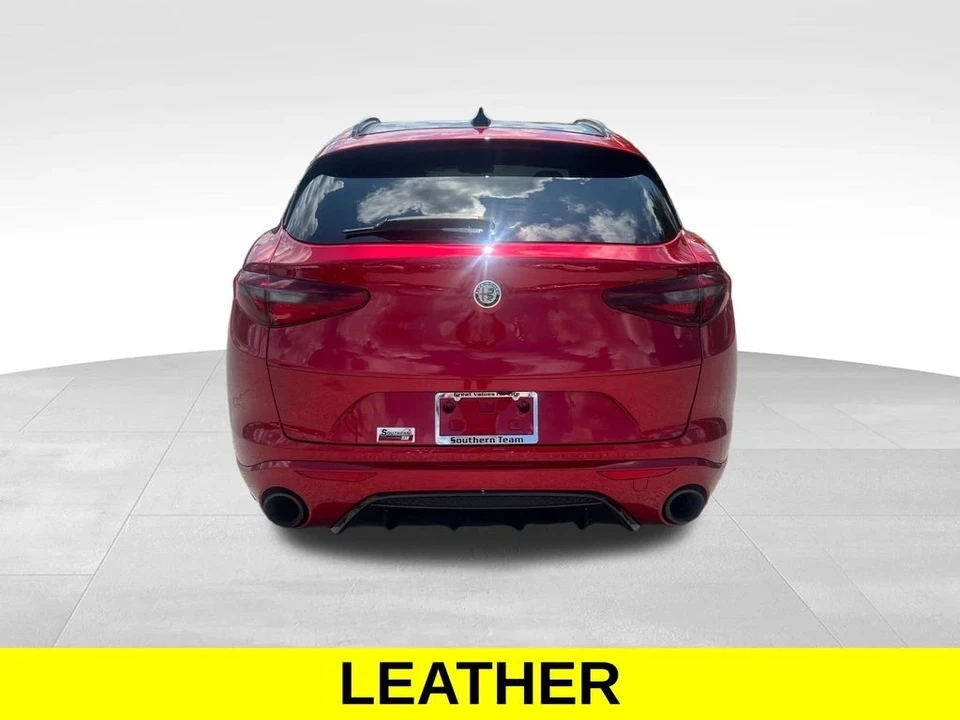 2022 Alfa Romeo Stelvio - Image 5 of 12