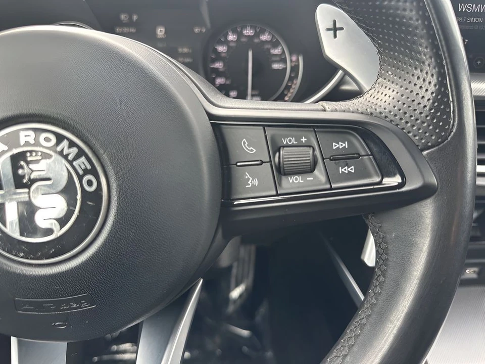 2022 Alfa Romeo Stelvio - Image 20 of 21