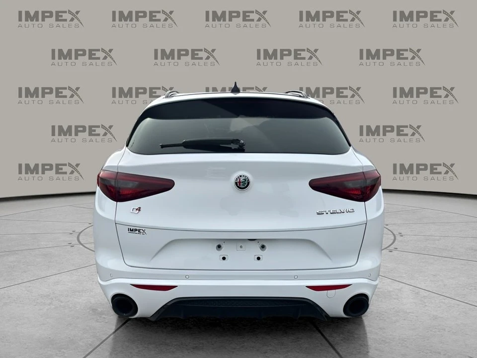 2022 Alfa Romeo Stelvio - Image 4 of 21
