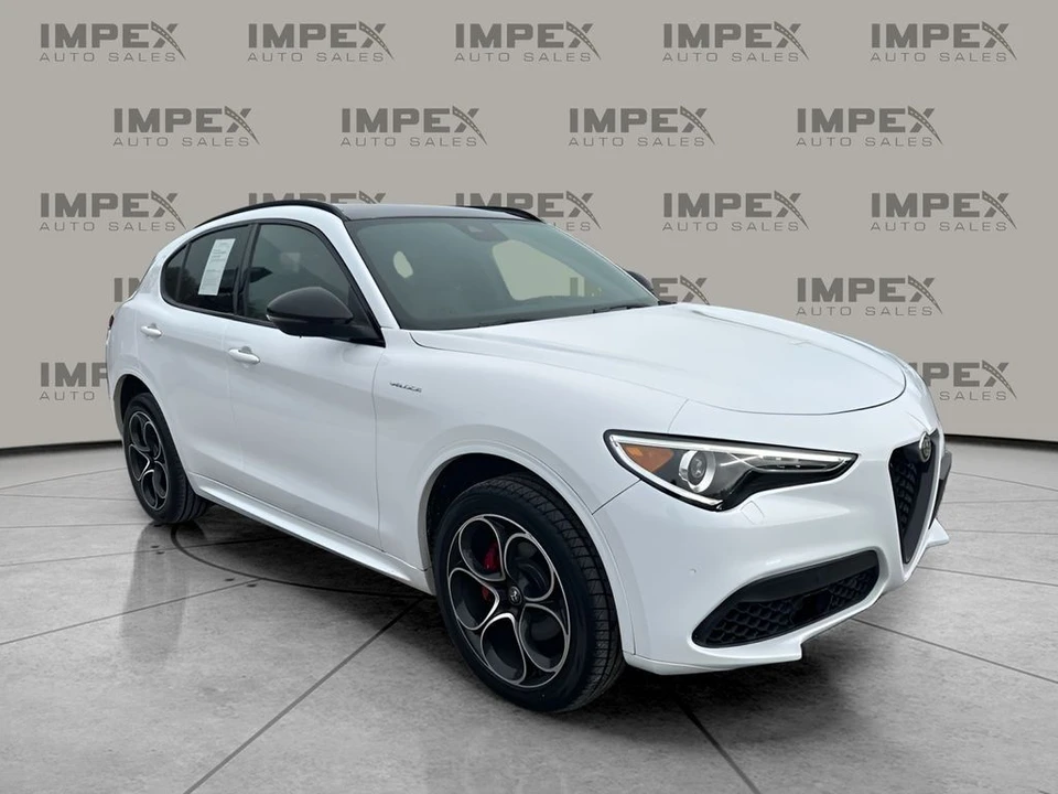 2022 Alfa Romeo Stelvio - Image 8 of 21