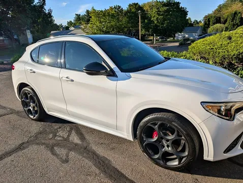 2022 Alfa Romeo Stelvio Veloce