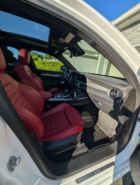 2022 Alfa Romeo Stelvio - Image 17 of 20