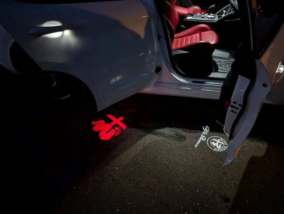 2022 Alfa Romeo Stelvio - Image 11 of 20