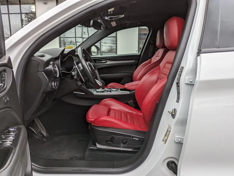 2022 Alfa Romeo Stelvio - Image 6 of 20