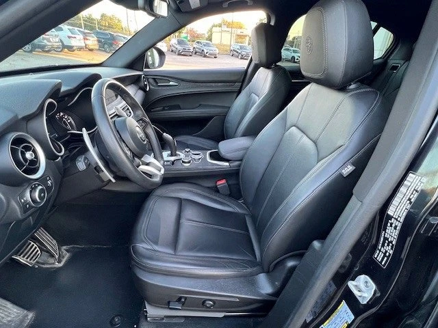 2022 Alfa Romeo Stelvio - Image 13 of 19