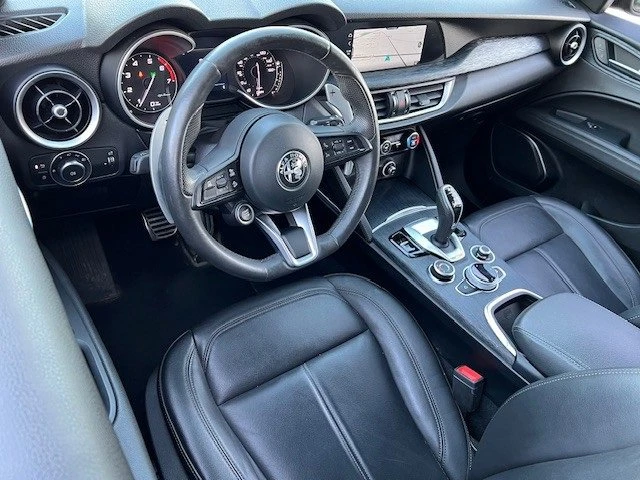 2022 Alfa Romeo Stelvio - Image 12 of 19
