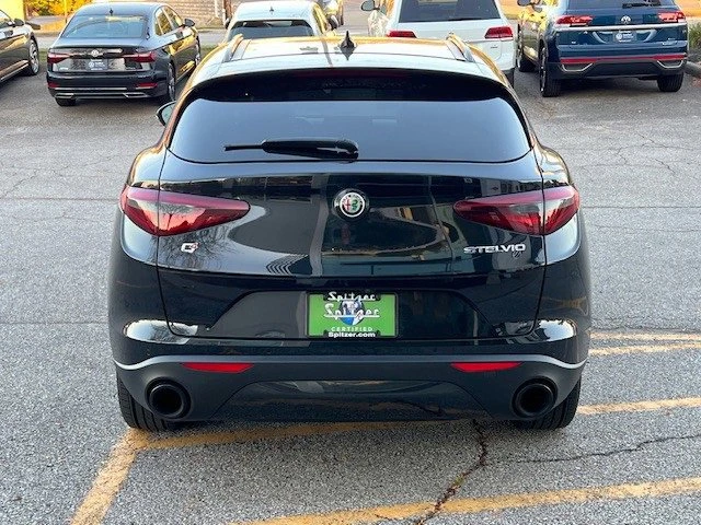 2022 Alfa Romeo Stelvio - Image 5 of 19