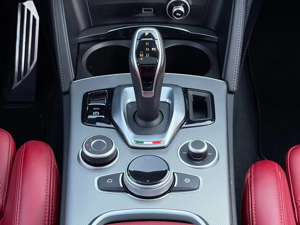 2022 Alfa Romeo Tonale - Image 12 of 18
