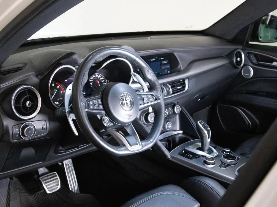 2022 Alfa Romeo Tonale - Image 12 of 20
