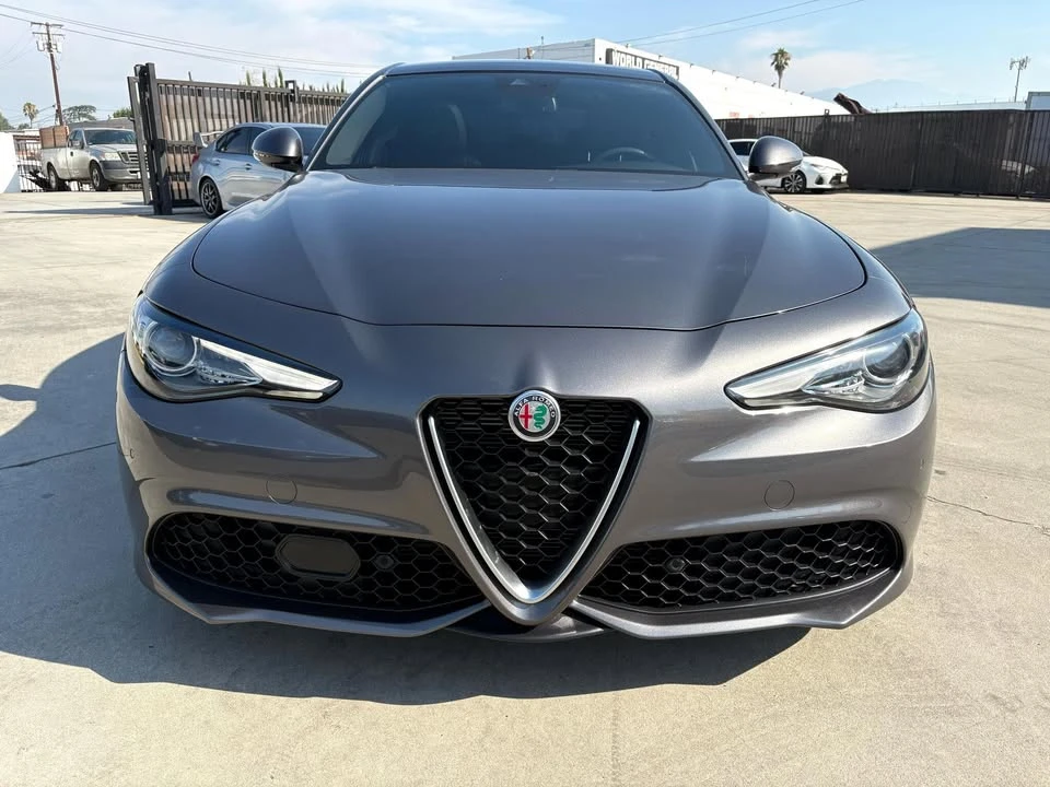 2022 Alfa Romeo Giulia - Image 12 of 20