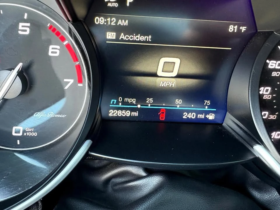 2022 Alfa Romeo Giulia - Image 20 of 20