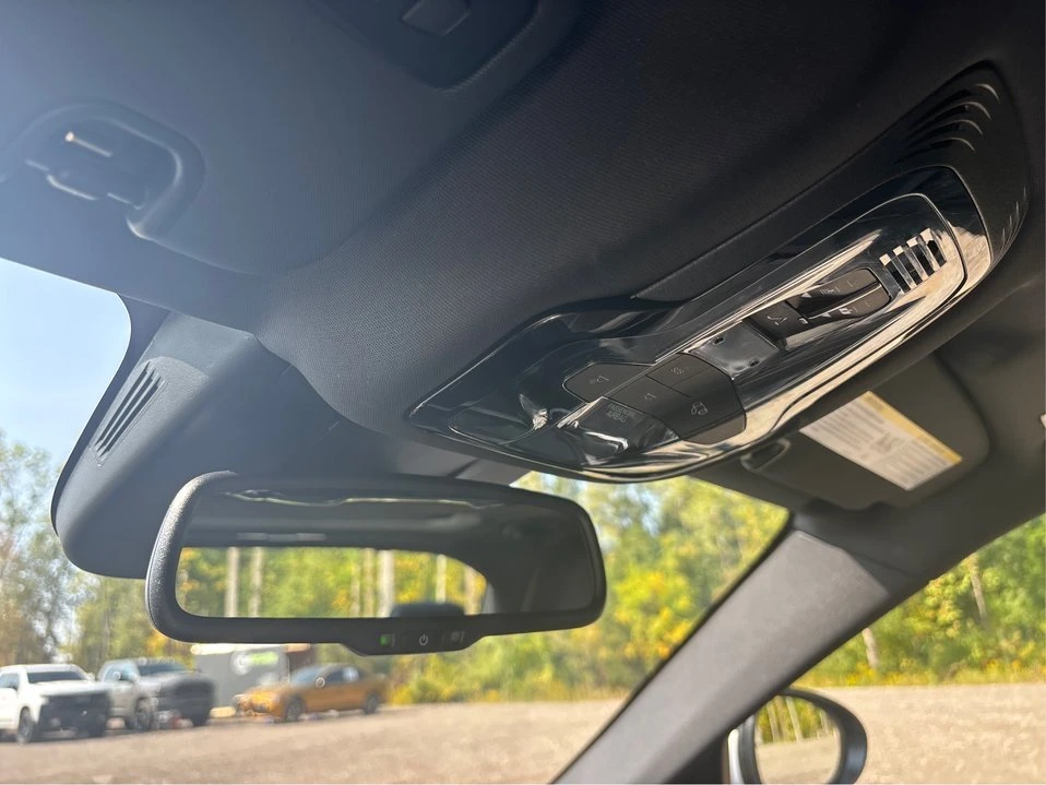 2022 Alfa Romeo Giulia - Image 16 of 20