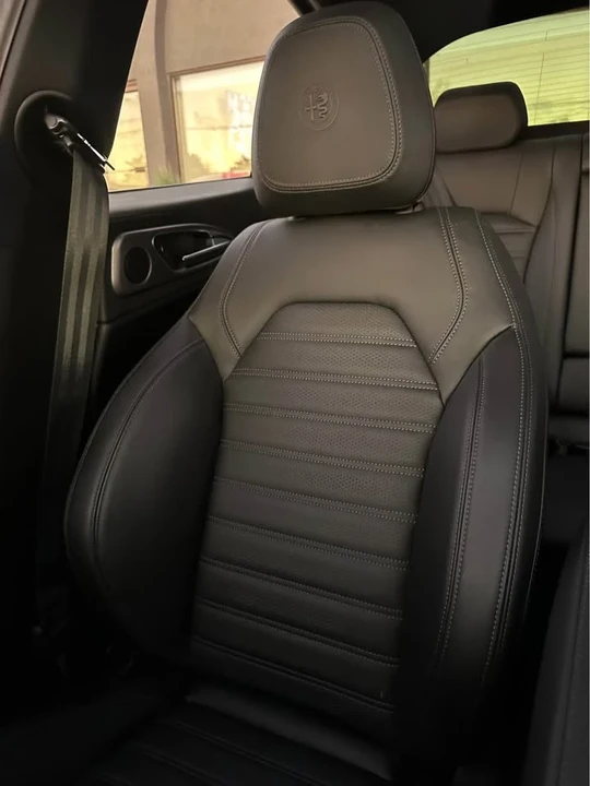 2022 Alfa Romeo Giulia - Image 5 of 5