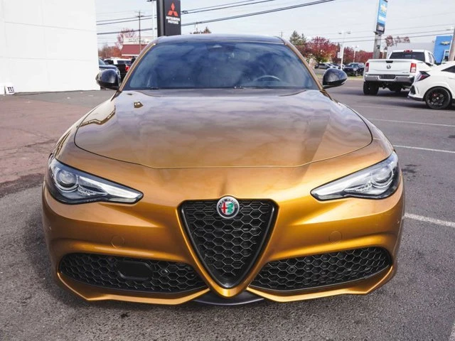 2022 Alfa Romeo Giulia - Image 2 of 9