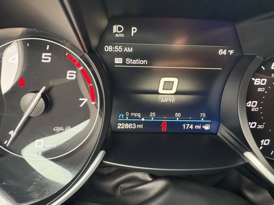 2022 Alfa Romeo Giulia - Image 20 of 20